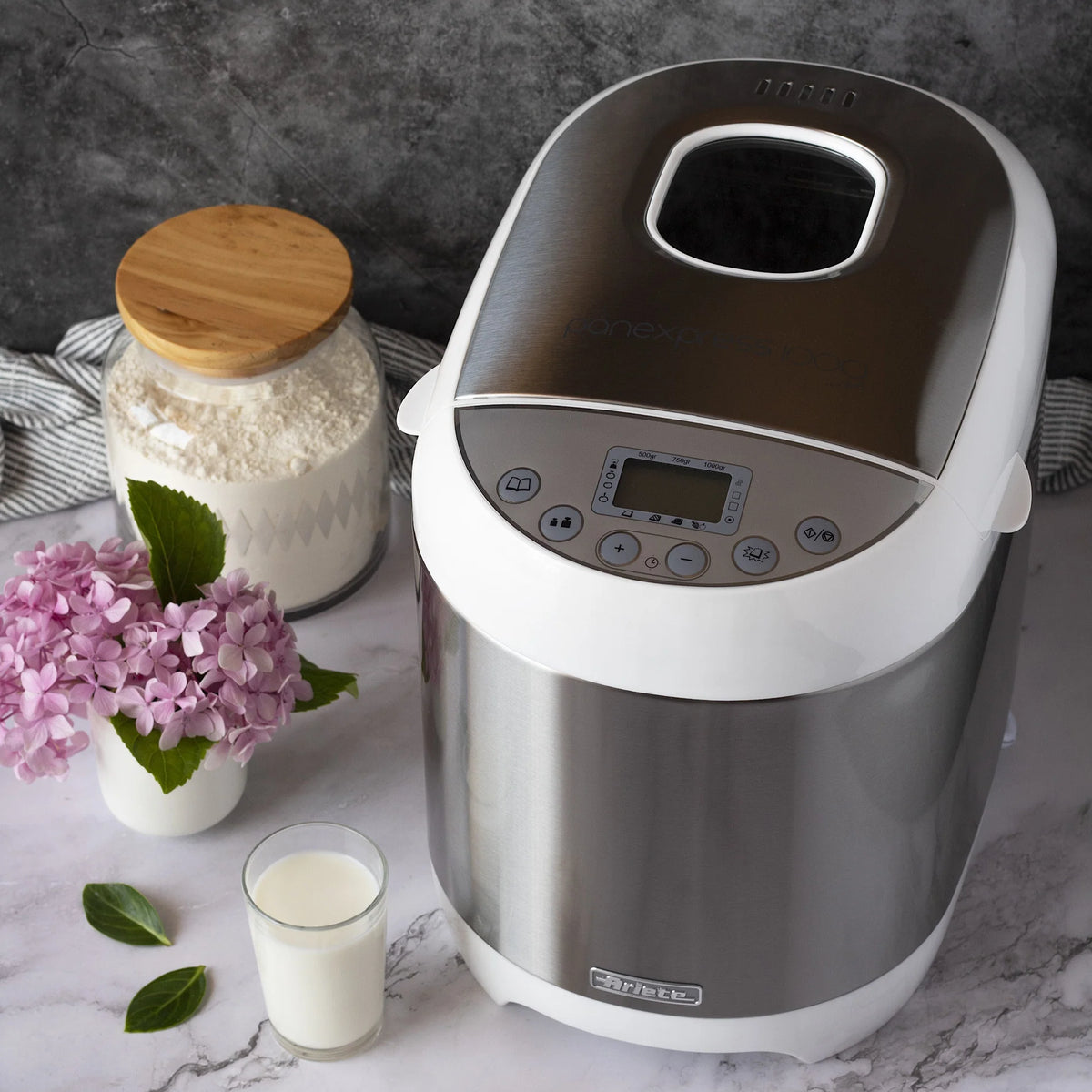 Bread Maker 550W H65620